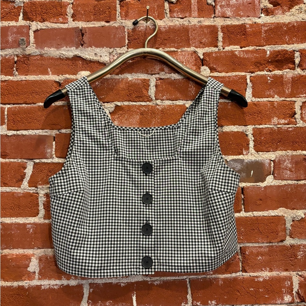Wayre Square Neck Button Front Tank in Gingham Plaid Size Large